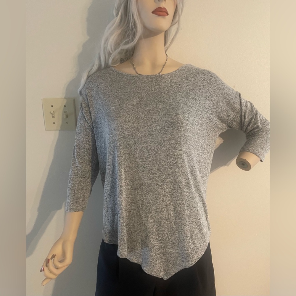 The Limited asymetric 3/4 sleeve top